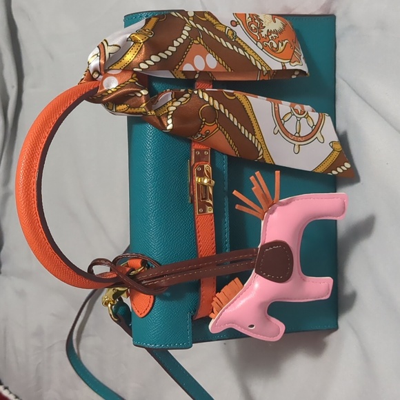 Handbags & Purse Scarf. - Picture 7 of 8